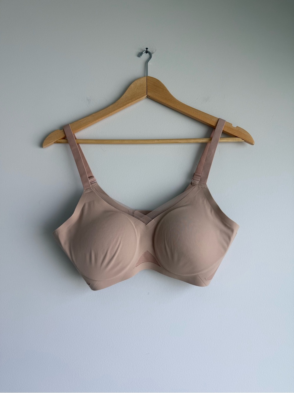 Honeylove CrossOver Bra Original Sand Nude Wireless Bra Size M - Picture 2 of 8